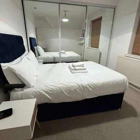 Nyaraló Large Near Edgbaston Stadium, Uob & Qe Hospital Sleeps 6 Birmingham