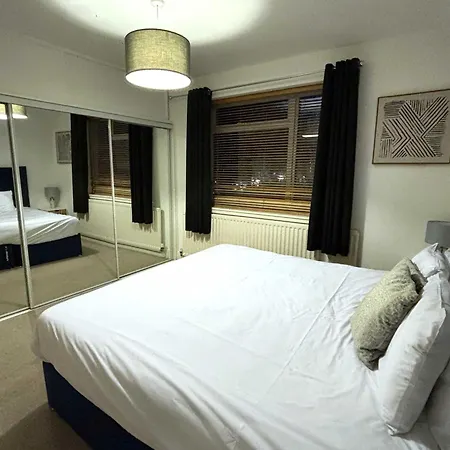 Large Near Edgbaston Stadium, Uob & Qe Hospital Sleeps 6 * Birmingham